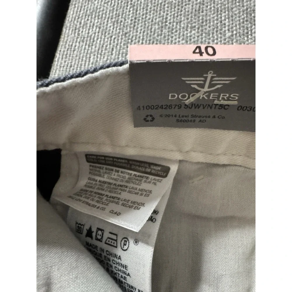 Dockers Classic Fit Men's Maritime Blue Shorts Flat Front Chino Cotton Size 40‎